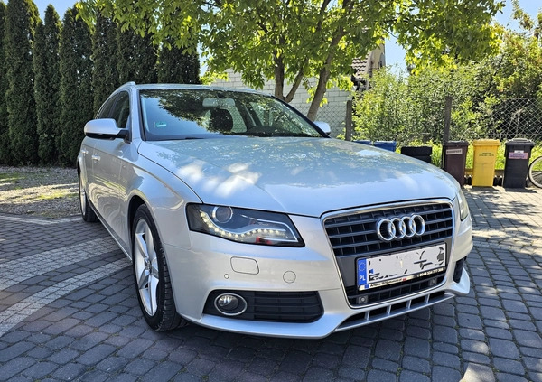 Audi A4 cena 39900 przebieg: 248990, rok produkcji 2010 z Wyszogród małe 379